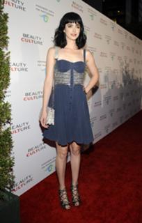 Krysten Ritter feet photo thumbnail