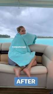 Chiara Ferragni feet photo thumbnail