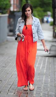 Imogen Thomas feet photo thumbnail