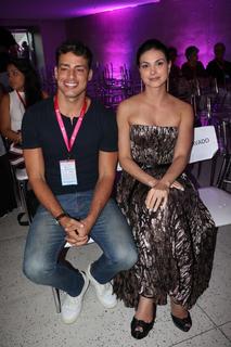 Morena Baccarin feet photo thumbnail