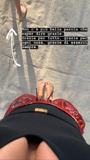 Federica Fontana feet photo thumbnail