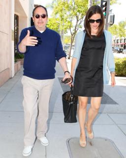Jennifer Garner feet photo thumbnail