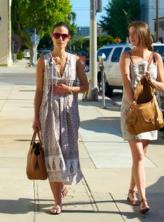 Jordana Brewster feet photo thumbnail