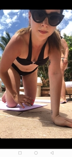 Yoseline Hoffman feet photo thumbnail