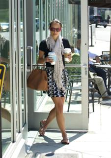 Jordana Brewster feet photo thumbnail