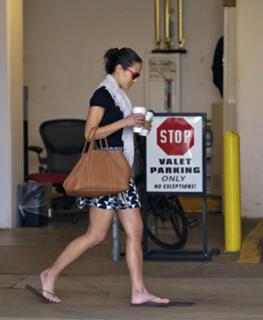 Jordana Brewster feet photo thumbnail
