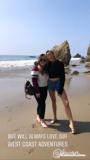 Nastia Liukin feet photo thumbnail