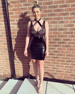 Chloe Ferry feet photo thumbnail