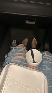 Victoria Waldrip feet photo thumbnail