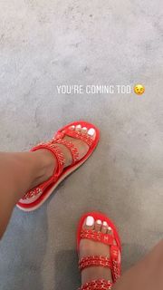 Jilly Anais feet photo thumbnail