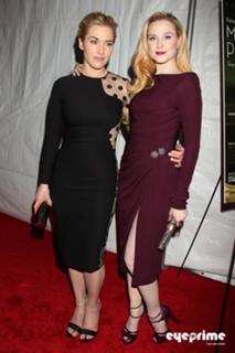 Kate Winslet feet photo thumbnail