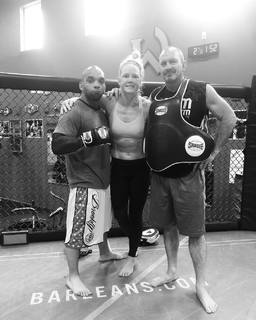 Holly Holm feet photo thumbnail
