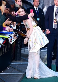 Lily Collins feet photo thumbnail