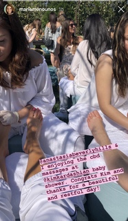 Maria Menounos feet photo thumbnail