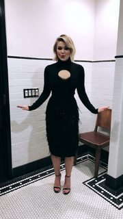 Olivia Holt feet photo thumbnail