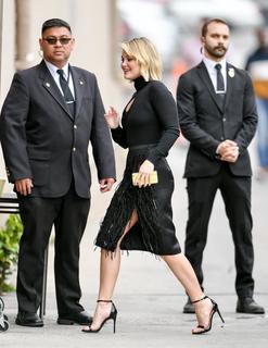 Olivia Holt feet photo thumbnail