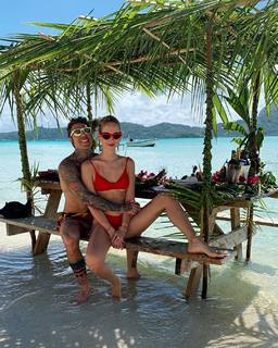 Chiara Ferragni feet photo thumbnail