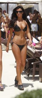Lucy Mecklenburgh feet photo thumbnail