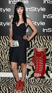 Krysten Ritter feet photo thumbnail