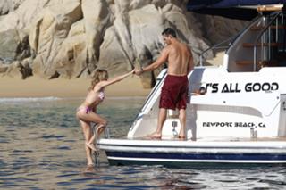 LeAnn Rimes feet photo thumbnail