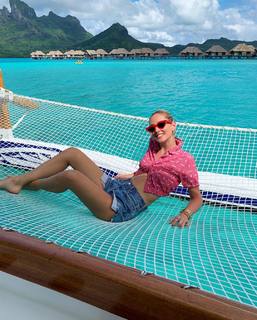 Chiara Ferragni feet photo thumbnail