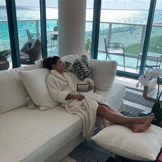 Eva Longoria feet photo thumbnail
