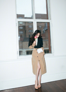 Mi Yang feet photo thumbnail