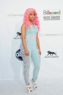 Nicki Minaj feet photo thumbnail