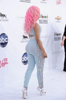 Nicki Minaj feet photo thumbnail