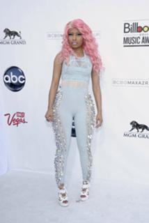Nicki Minaj feet photo thumbnail