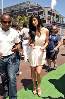 Nicole Scherzinger feet photo thumbnail