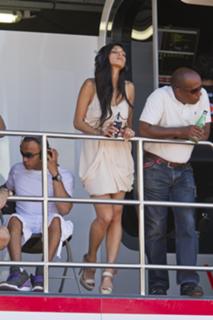 Nicole Scherzinger feet photo thumbnail