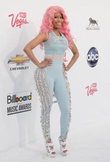 Nicki Minaj feet photo thumbnail