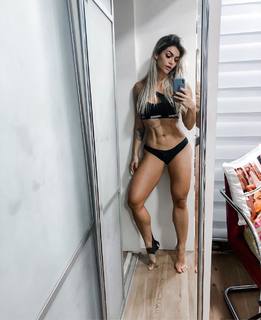 Kelly Key feet photo thumbnail