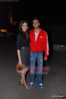 Anushka Sharma feet photo thumbnail