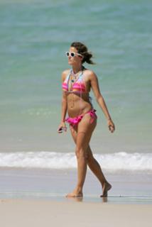 Caroline Flack feet photo thumbnail