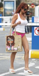 Amy Childs feet photo thumbnail