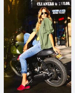 Kelly Bensimon feet photo thumbnail