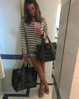 Kelly Bensimon feet photo thumbnail