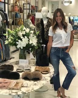 Kelly Bensimon feet photo thumbnail