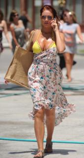 Amy Childs feet photo thumbnail
