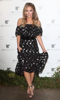 Caroline Flack feet photo thumbnail