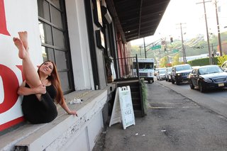 Rebecca Berardi feet photo thumbnail