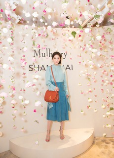 Mi Yang feet photo thumbnail