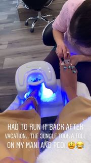Jilly Anais feet photo thumbnail