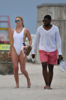 Lindsey Vonn feet photo thumbnail