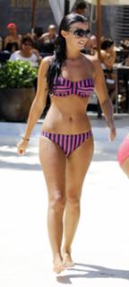 Lucy Mecklenburgh feet photo thumbnail