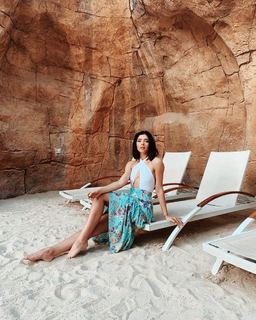 Klaudia Halejcio feet photo thumbnail