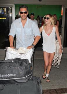 LeAnn Rimes feet photo thumbnail