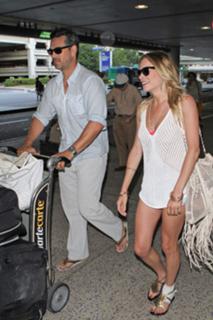 LeAnn Rimes feet photo thumbnail